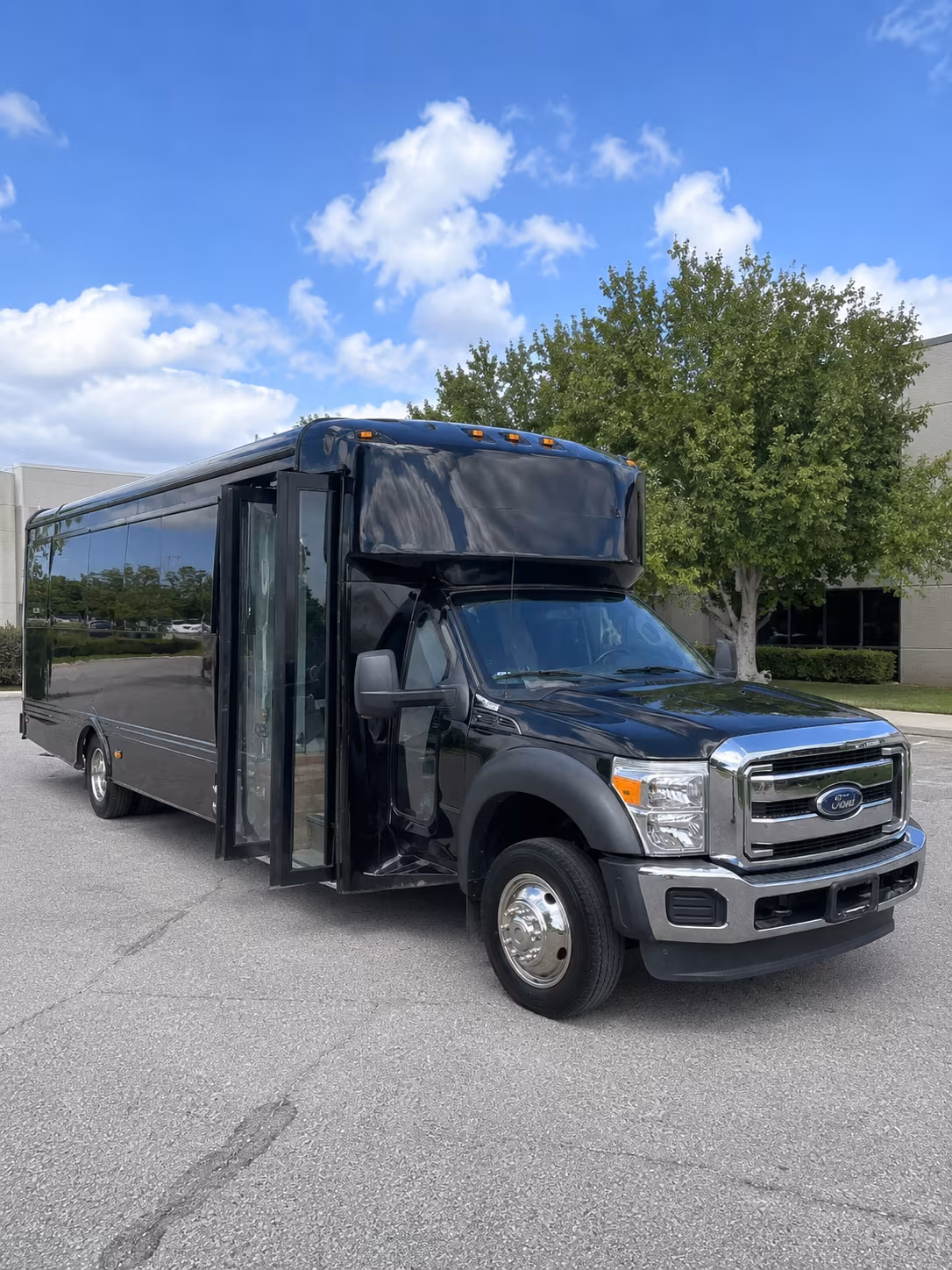 Irving Winery Tour & Pub Crawl Transportation